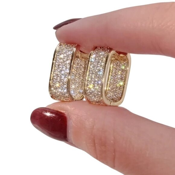 3/$35 Shiny U Shape Gold Earrings - Picture 6 of 8